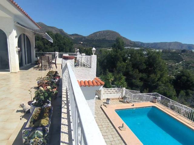 Villa en venta en Callosa D'en Sarrià