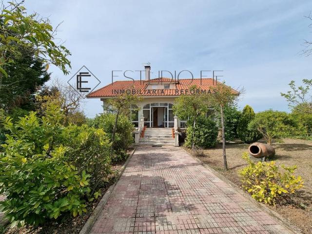 Villa en venta en Calvarrasa De Abajo