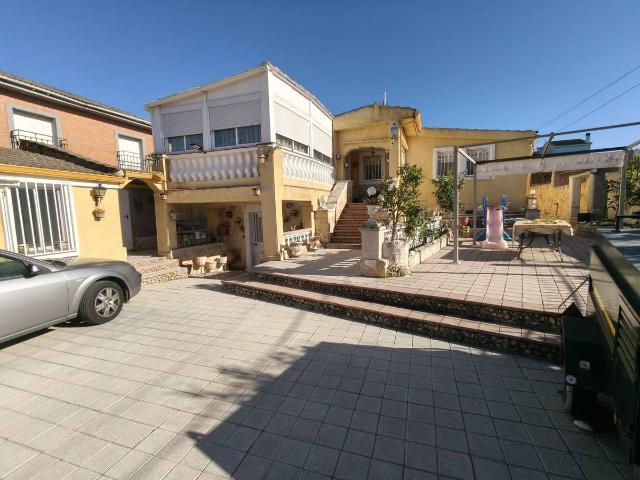 Chalet en venta en Casarrubios Del Monte, Castilla-La Mancha