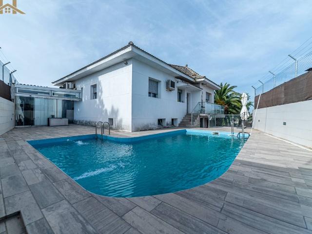 Chalet en venta en Casarrubios Del Monte, Castilla-La Mancha