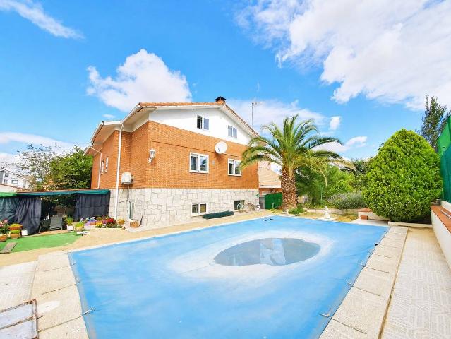 Chalet en venta en Casarrubios Del Monte, Castilla-La Mancha