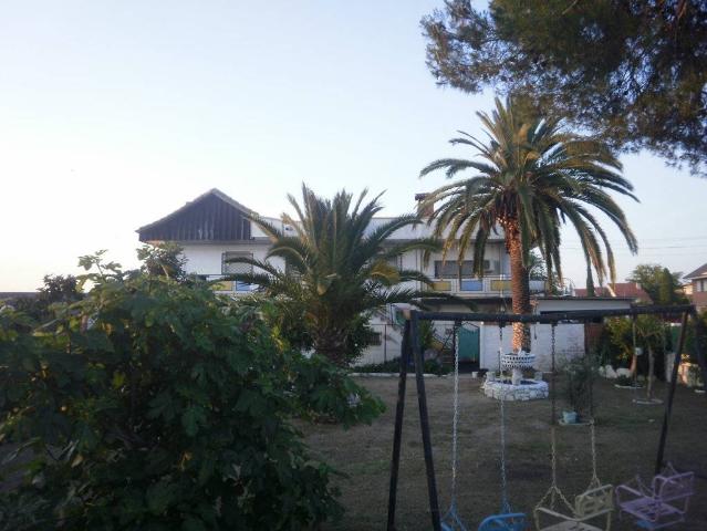 Chalet en venta en Casarrubios Del Monte, Castilla-La Mancha