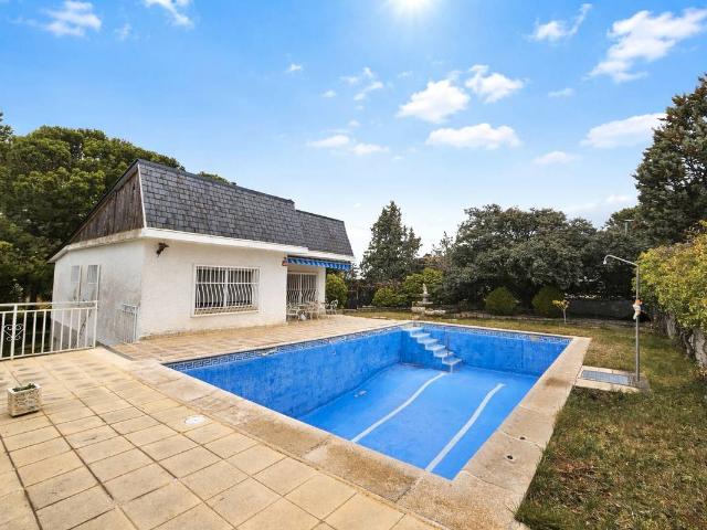 Chalet en venta en Casarrubios Del Monte, Castilla-La Mancha