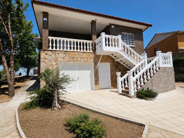 Chalet en venta en Casarrubios Del Monte, Castilla-La Mancha