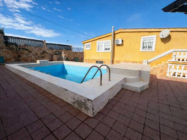 Chalet en venta en Casarrubios Del Monte, Castilla-La Mancha