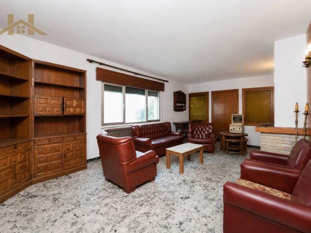 Chalet en venta en Casarrubios Del Monte, Castilla-La Mancha