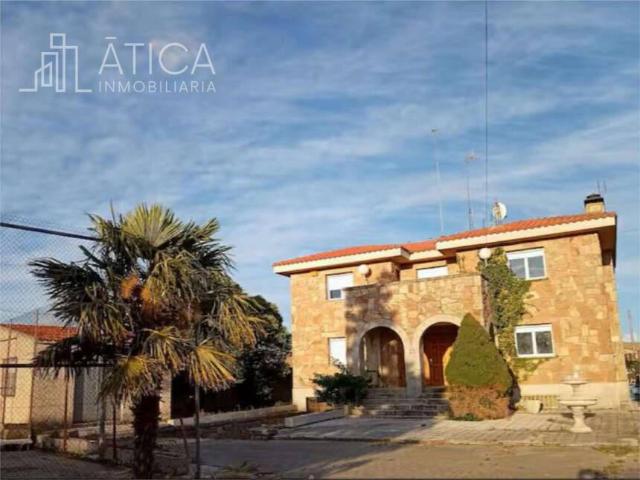 Chalet en venta en Calzada de Valdunciel, Salamanca