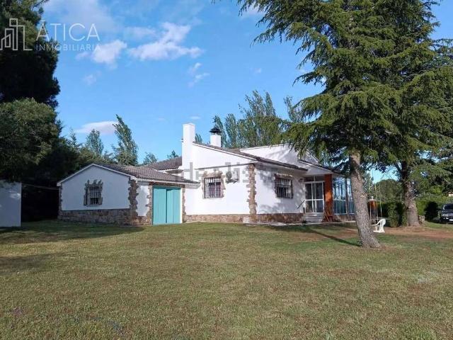 Chalet en venta en Calzada de Valdunciel, Salamanca