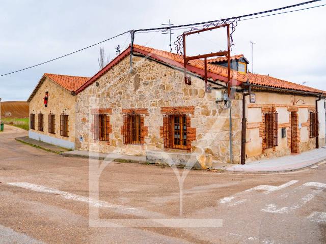 Chalet en venta en Calzada De Valdunciel, Castilla y León