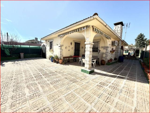 Chalet en venta en Camarena, Castilla-La Mancha