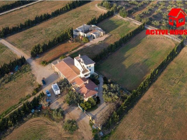 Villa en venta en Camarles