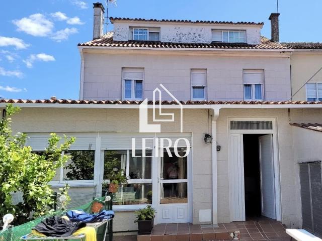 Chalet en venta en Cambados, Os Olmos
