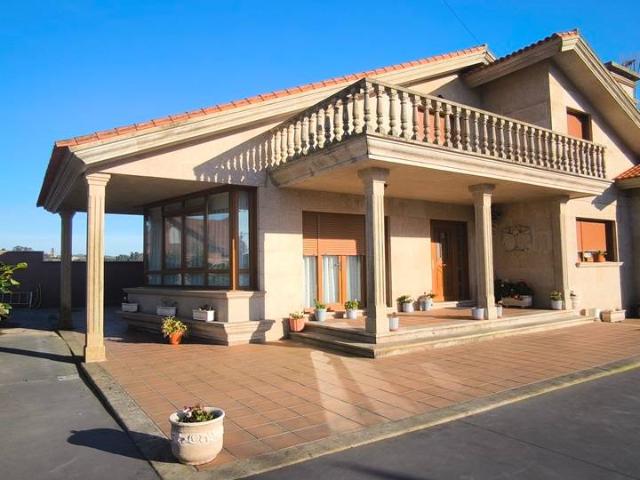 Chalet en venta en Cambados, O Salnés