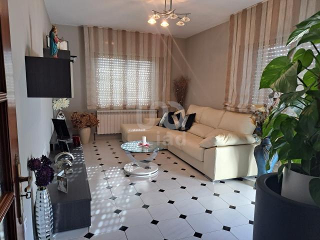 Chalet en venta en Cambados, Os Olmos
