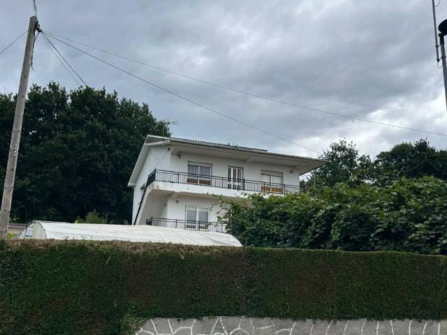 Chalet en venta en A Barreira, A Coruña