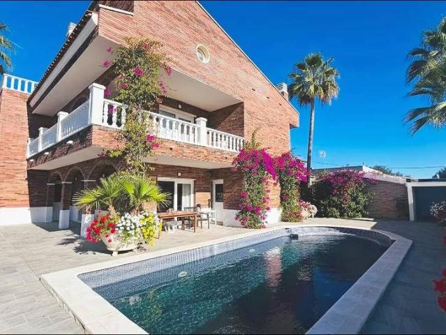 Chalet en venta en la Llosa, Baix Camp
