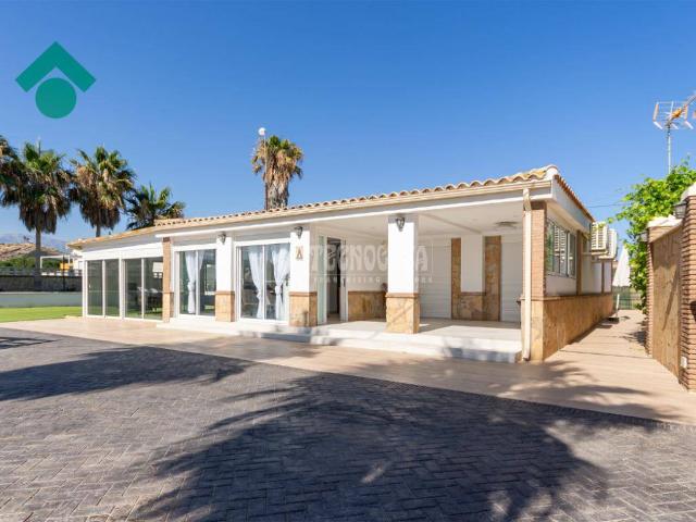 Villa en venta en Vélez-málaga, Capuchinos