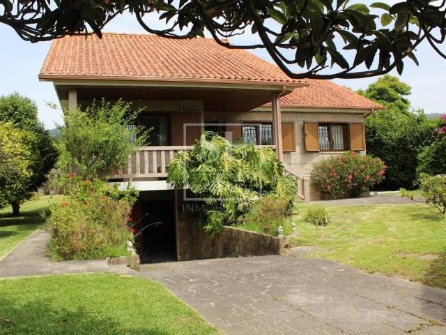 Chalet en venta en A Angustia, Vigo