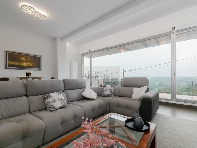 Chalet en venta en Nigrán, Pontevedra