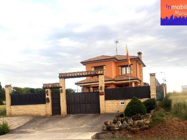 Chalet en venta en Campillo De Aranda, Castilla y León