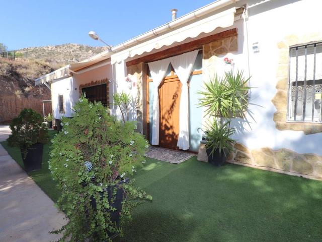 Chalet en venta en El Progreso, el Vinalopó Mitjà / El Vinalopó Medio