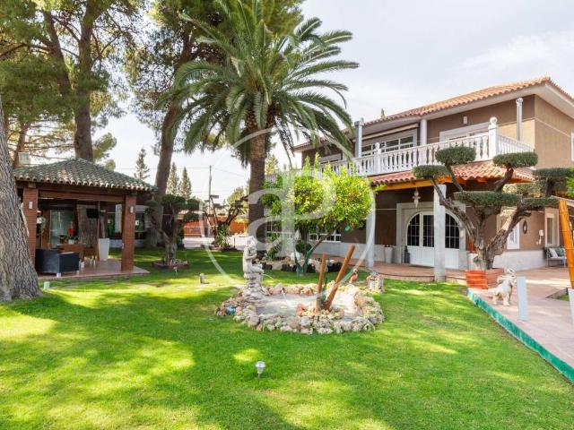 Chalet en venta en El Progreso, el Vinalopó Mitjà / El Vinalopó Medio