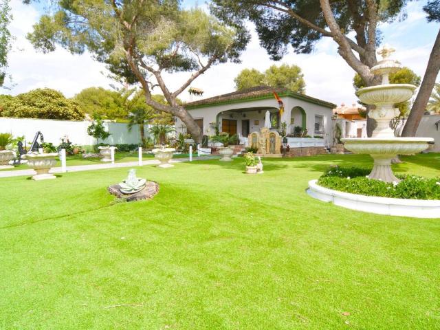Chalet en venta en Obispo Rocamora, el Baix Segura / La Vega Baja