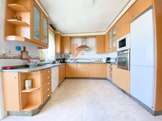 Chalet en venta en Santiago de Compostela, Santiago