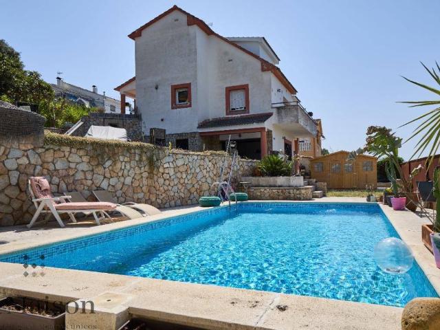 Chalet en venta en Dosrius, Barcelona