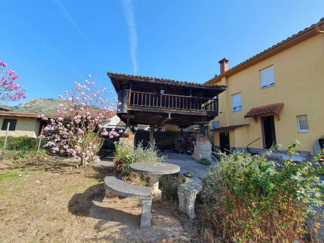 Chalet en venta en Candamo, Asturias