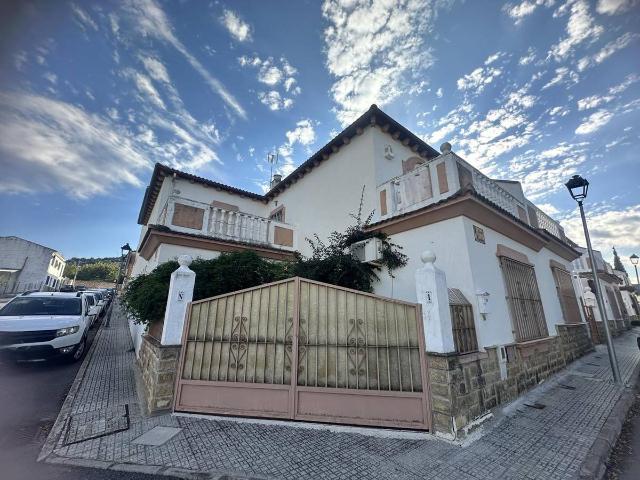 Villa en venta en Canena