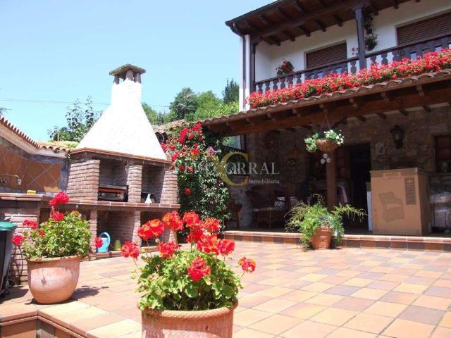 Villa en venta en Cangas De Onís