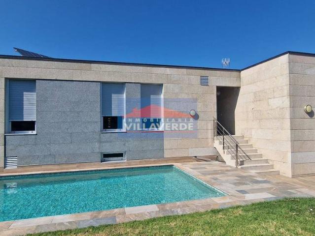 Chalet en venta en Cangas, O Morrazo