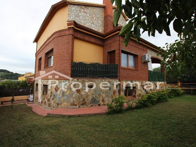 Chalet en venta en Cànoves, Vallès Oriental