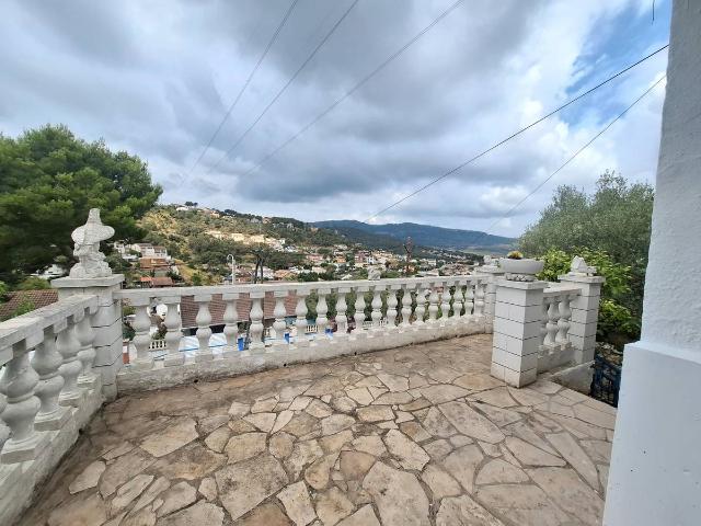 Villa en venta en Canyelles, les Quintanes