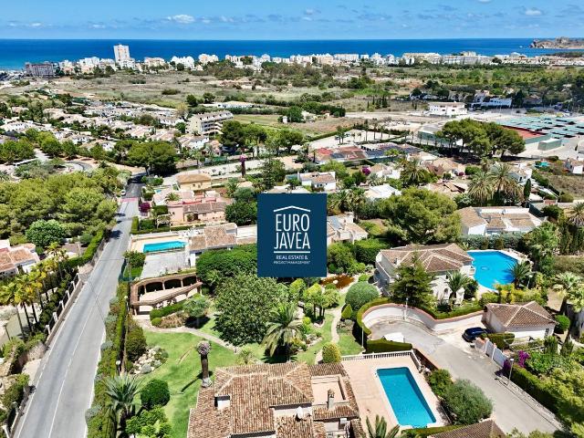 Chalet en venta en Urbanització Montgó-Toscamar, la Marina Alta