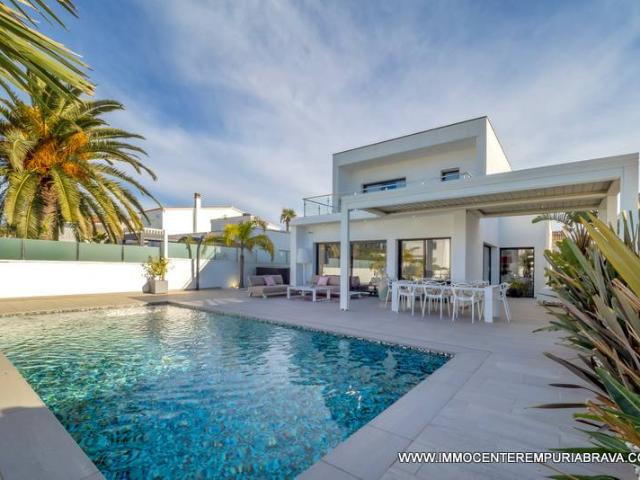 Chalet en venta en Castelló D'empúries, Girona