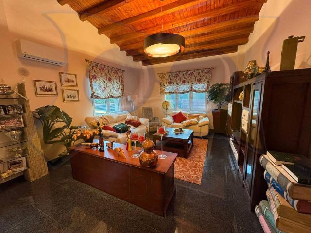 Villa en venta en Carbajosa De La Sagrada, Albahonda IV