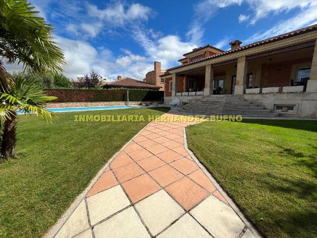 Chalet en venta en Carbajosa De La Sagrada, Castilla y León