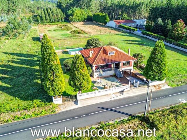 Chalet en venta en Bergantiños, Galicia