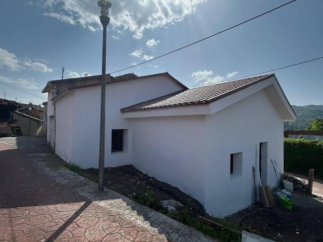 Chalet en venta en Santolaya, Siero