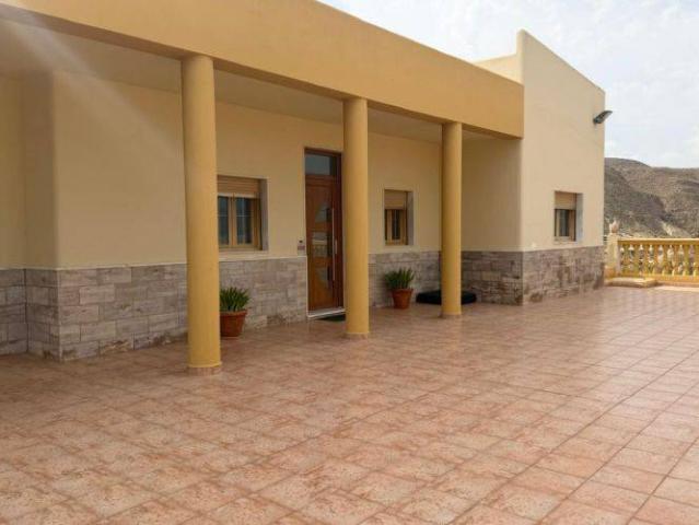 Chalet en venta en Carboneras, Andalucía