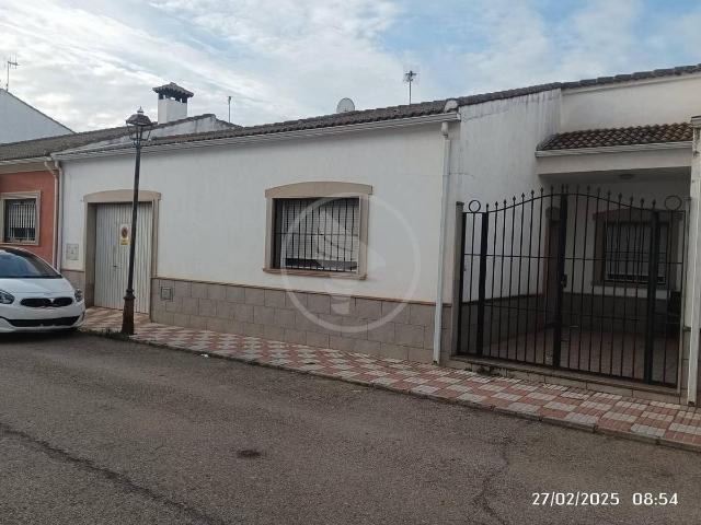 Villa en venta en Carboneros