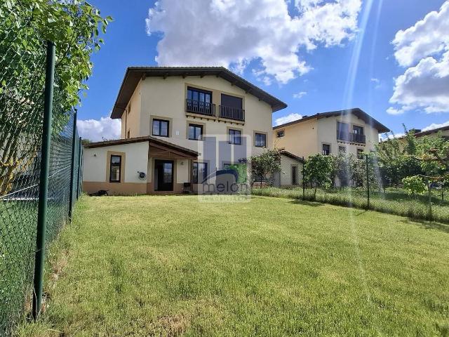 Chalet en venta en Cardeñadijo, Castilla y León