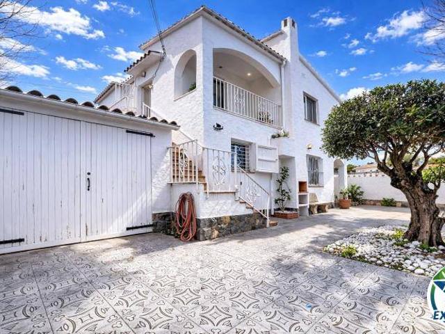 Chalet en venta en Empuriabrava, Alt Empordà