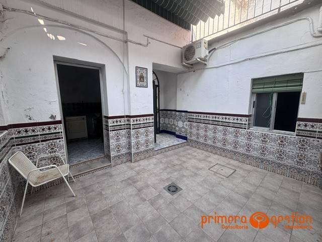 Chalet en venta en Carmona, Sevilla