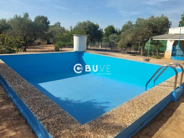 Villa en venta en Carmona