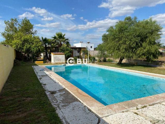 Chalet en venta en Carmona, Sevilla
