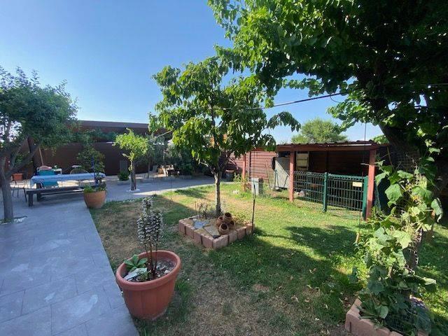 Villa en venta en Carranque
