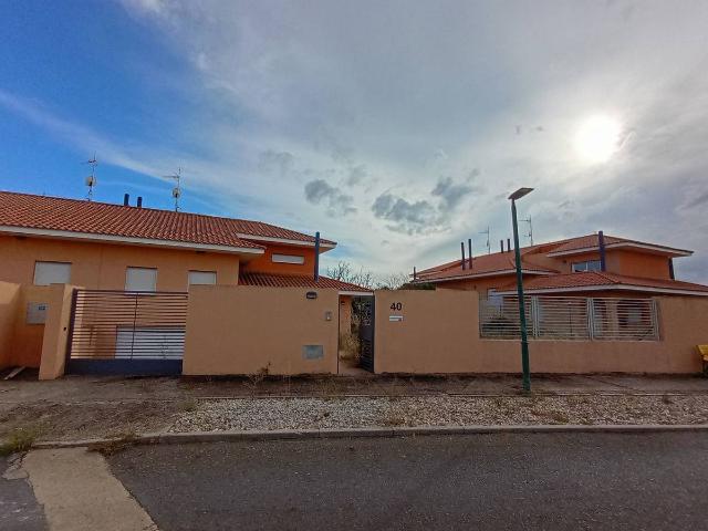 Chalet en venta en Carrascal de Barregas, Salamanca
